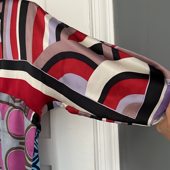 Silk multi colored blouse - Picture 4 of 8